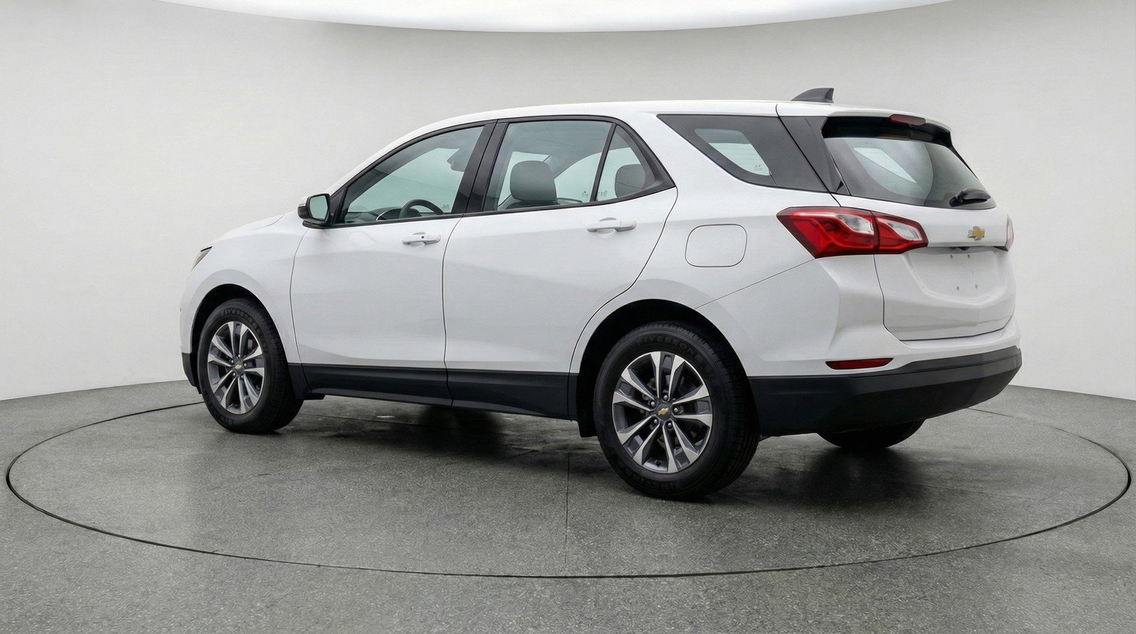 Used 2025 Chevrolet Equinox LT FWD image 6
