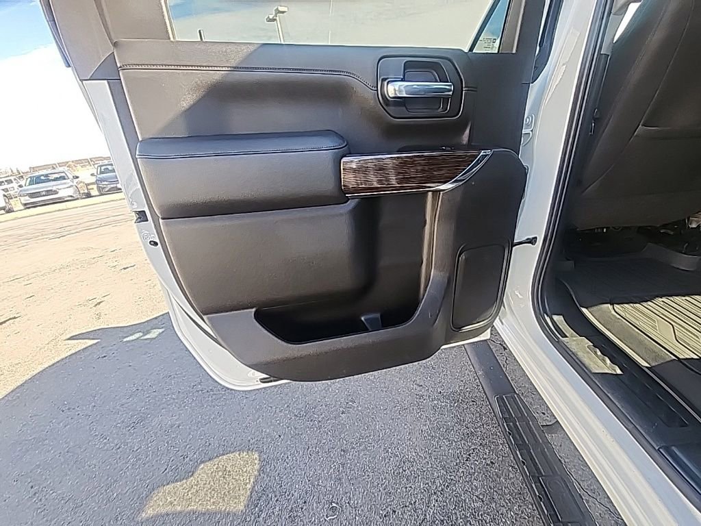 Used 2023 GMC Sierra 3500 SLE image 30