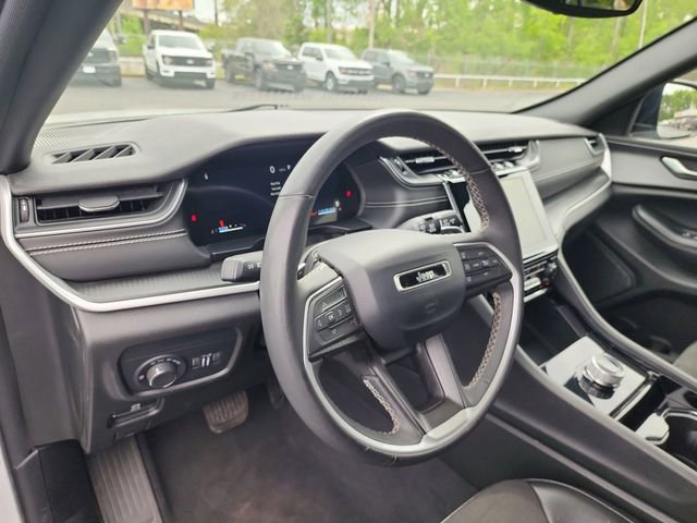 Used 2023 Jeep Grand Cherokee L Laredo image 10