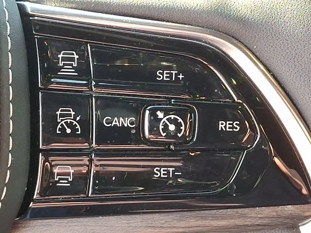 Used 2024 Jeep Grand Cherokee L Overland w/ Luxury Tech Group IV AWD/4WD image 22