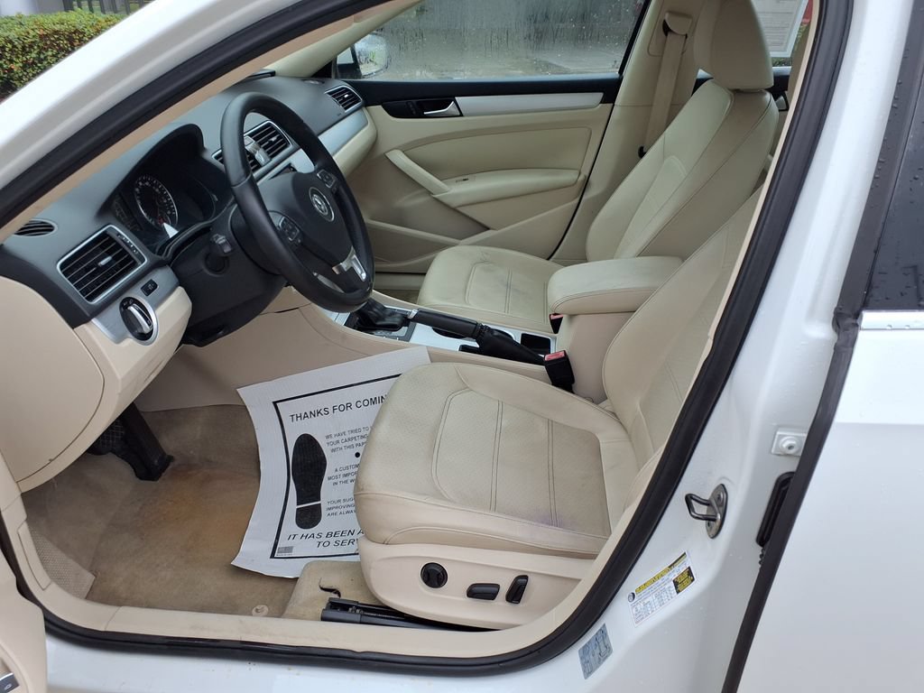 Used 2013 Volkswagen Passat 2.5 SE FWD image 15