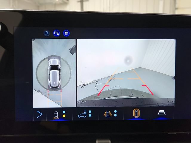 New 2027 Chevrolet Equinox RS w/ Safety and Technology Package FWD image 26