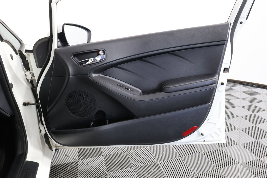 Used 2016 Kia Forte LX image 25