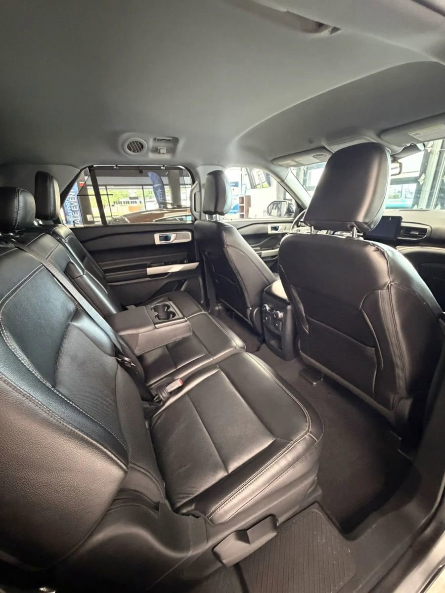 Used 2021 Ford Explorer Limited AWD/4WD image 12