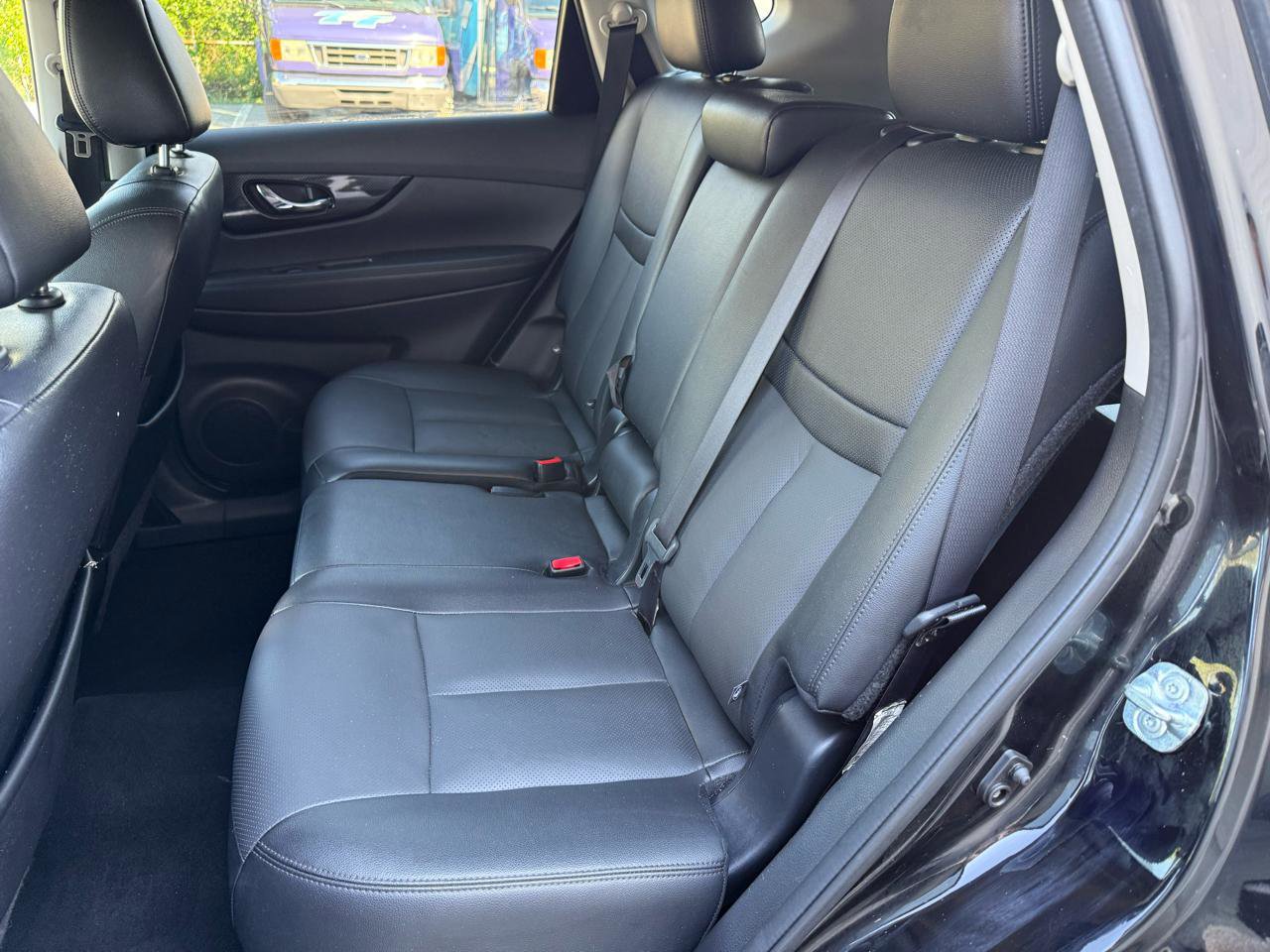 Used 2018 Nissan Rogue SL w/ Premium Package AWD/4WD image 25