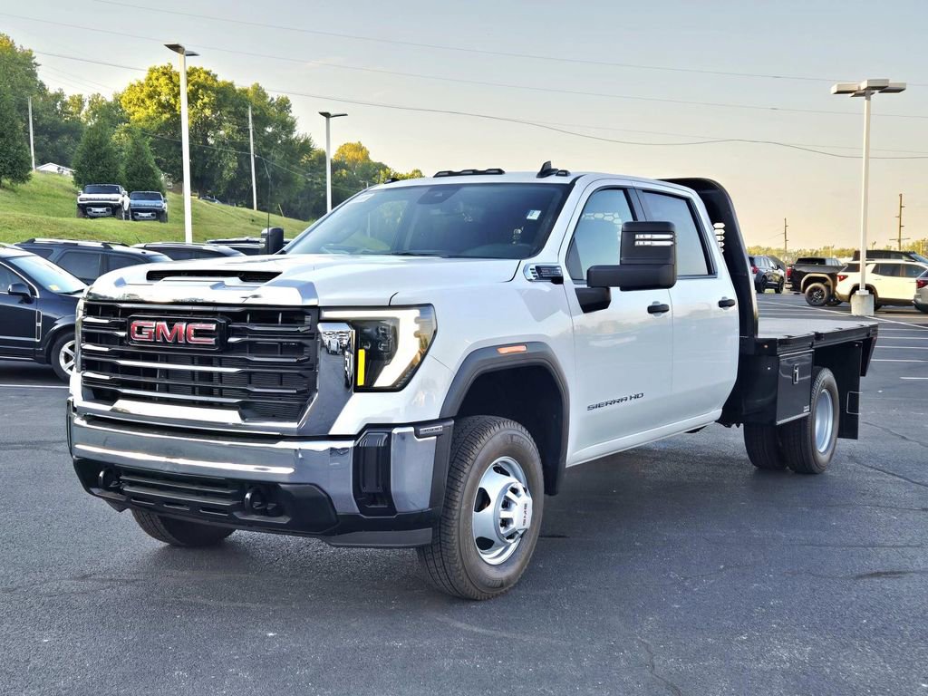 New 2025 GMC Sierra 3500 Pro w/ Convenience Package image 8