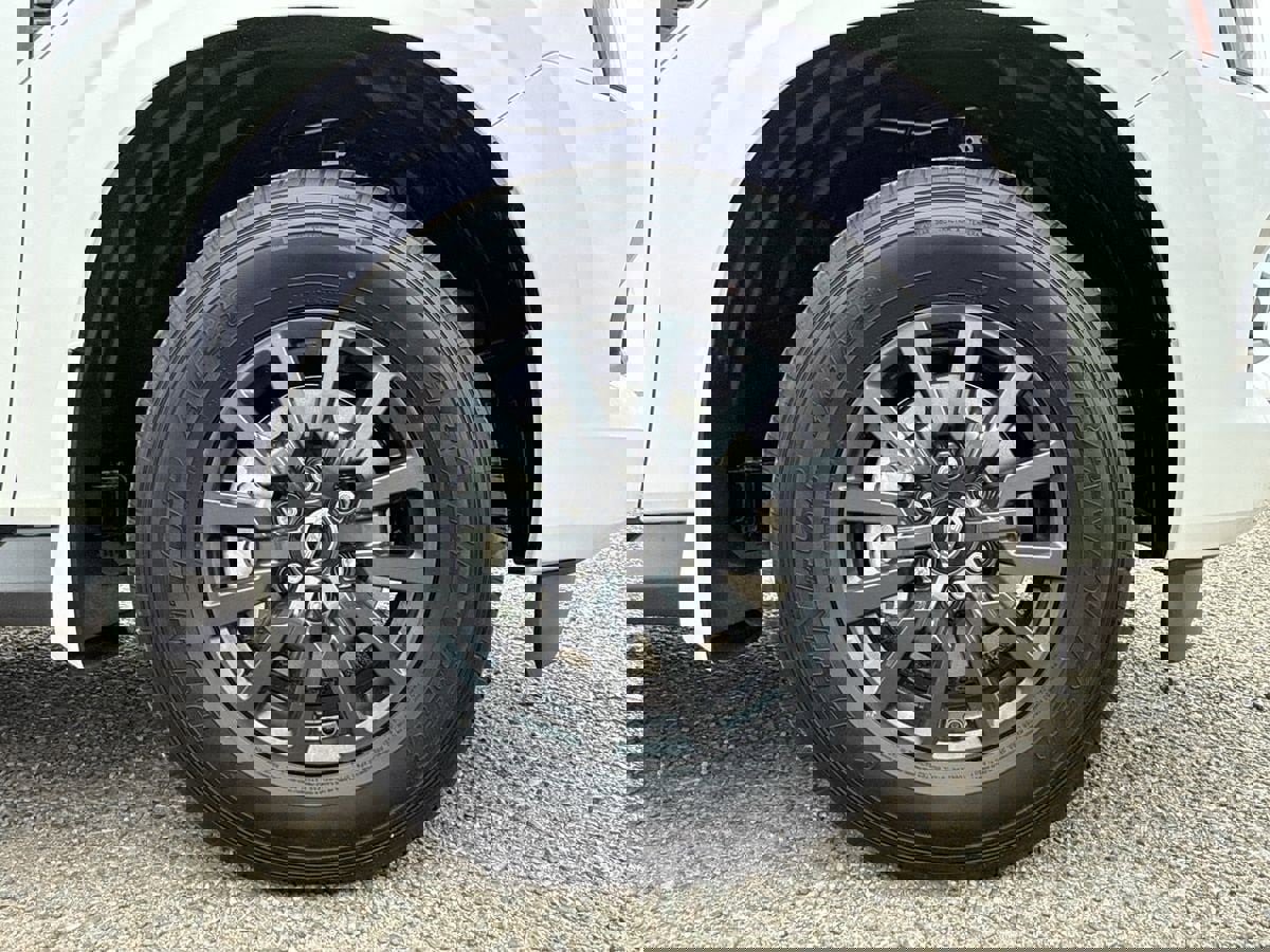 New 2026 Nissan Armada SV image 9