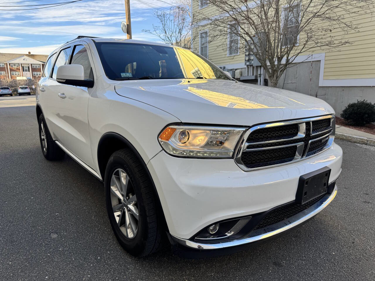 Used 2015 Dodge Durango Limited w/ Nav & Power Liftgate Group image 4