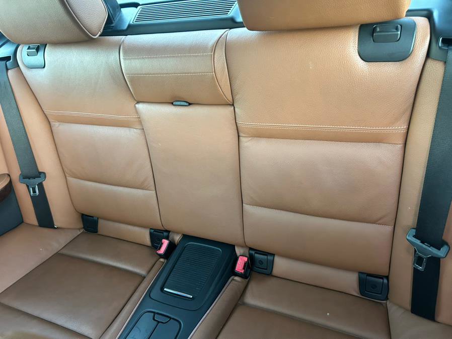 Used 2013 BMW 335i Convertible image 17