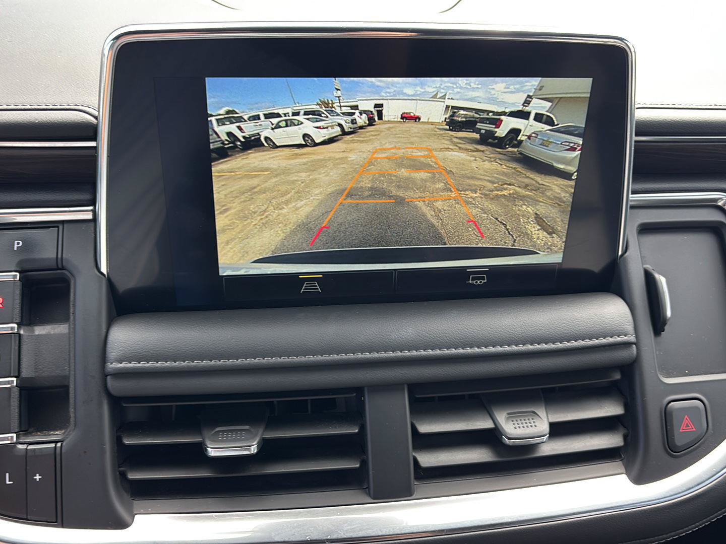 Used 2024 Chevrolet Tahoe LT RWD image 21