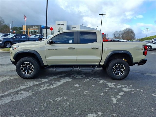 Used 2024 Chevrolet Colorado ZR2 w/ Technology Package image 7