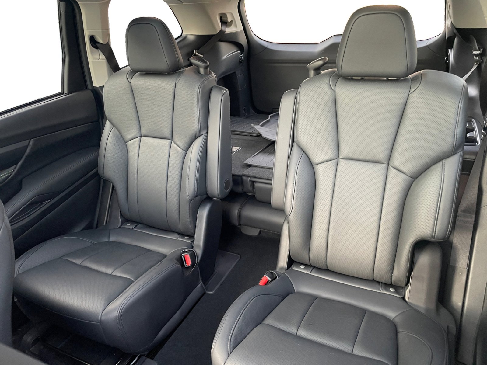 Used 2025 Subaru Ascent Bronze Edition image 17