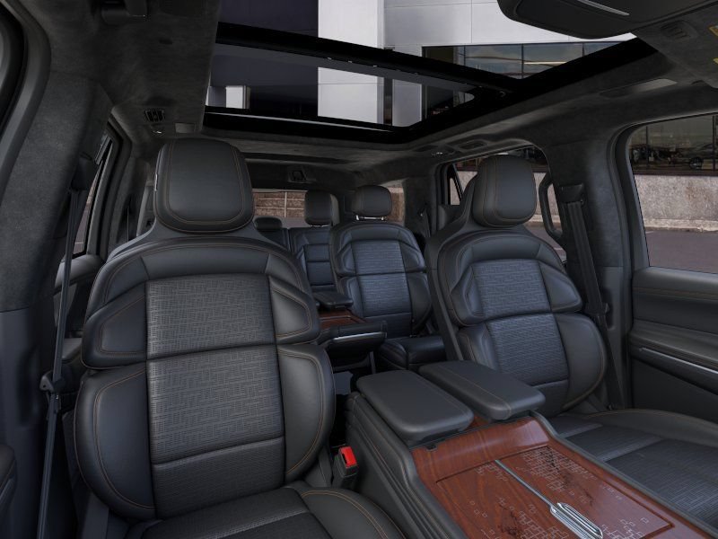 New 2026 Lincoln Navigator Black Label AWD/4WD image 10