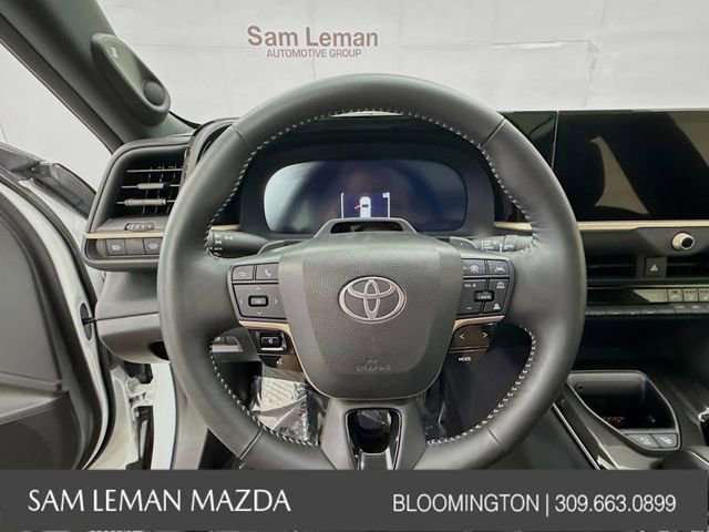 Used 2025 Toyota Crown Platinum w/ Carpet Mat Package (TMS) AWD/4WD image 11