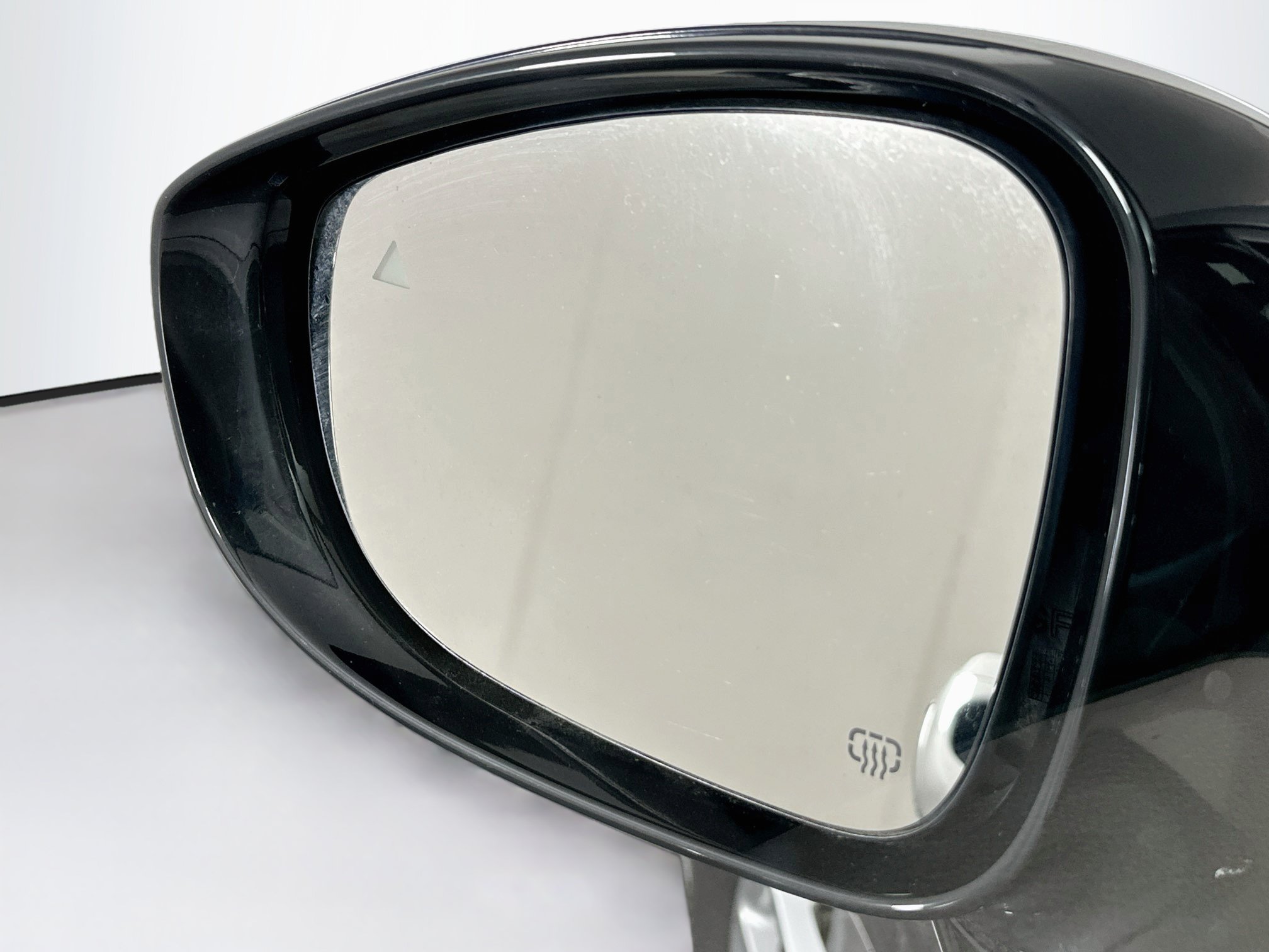Used 2024 Chrysler Pacifica Touring-L FWD image 16