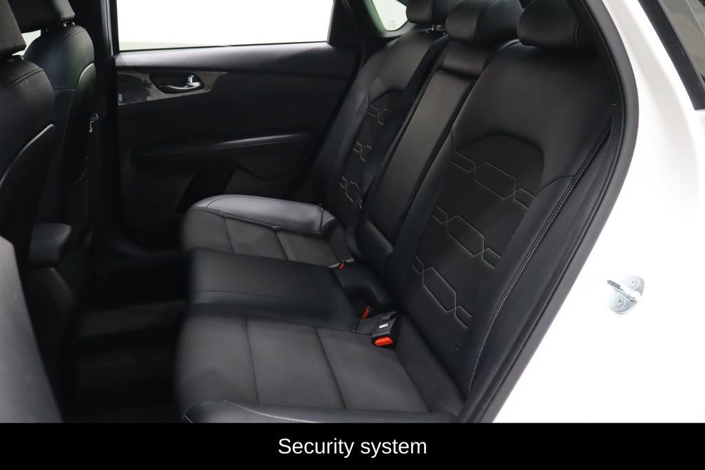 Used 2023 Kia Forte GT-Line w/ GT-Line Premium Package image 13