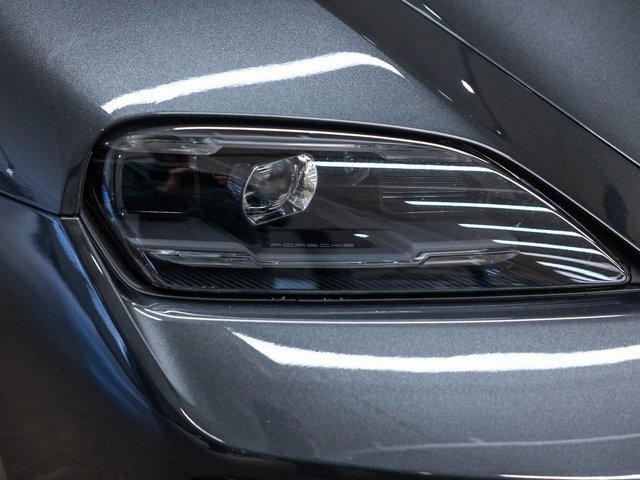 New 2025 Porsche Taycan image 10