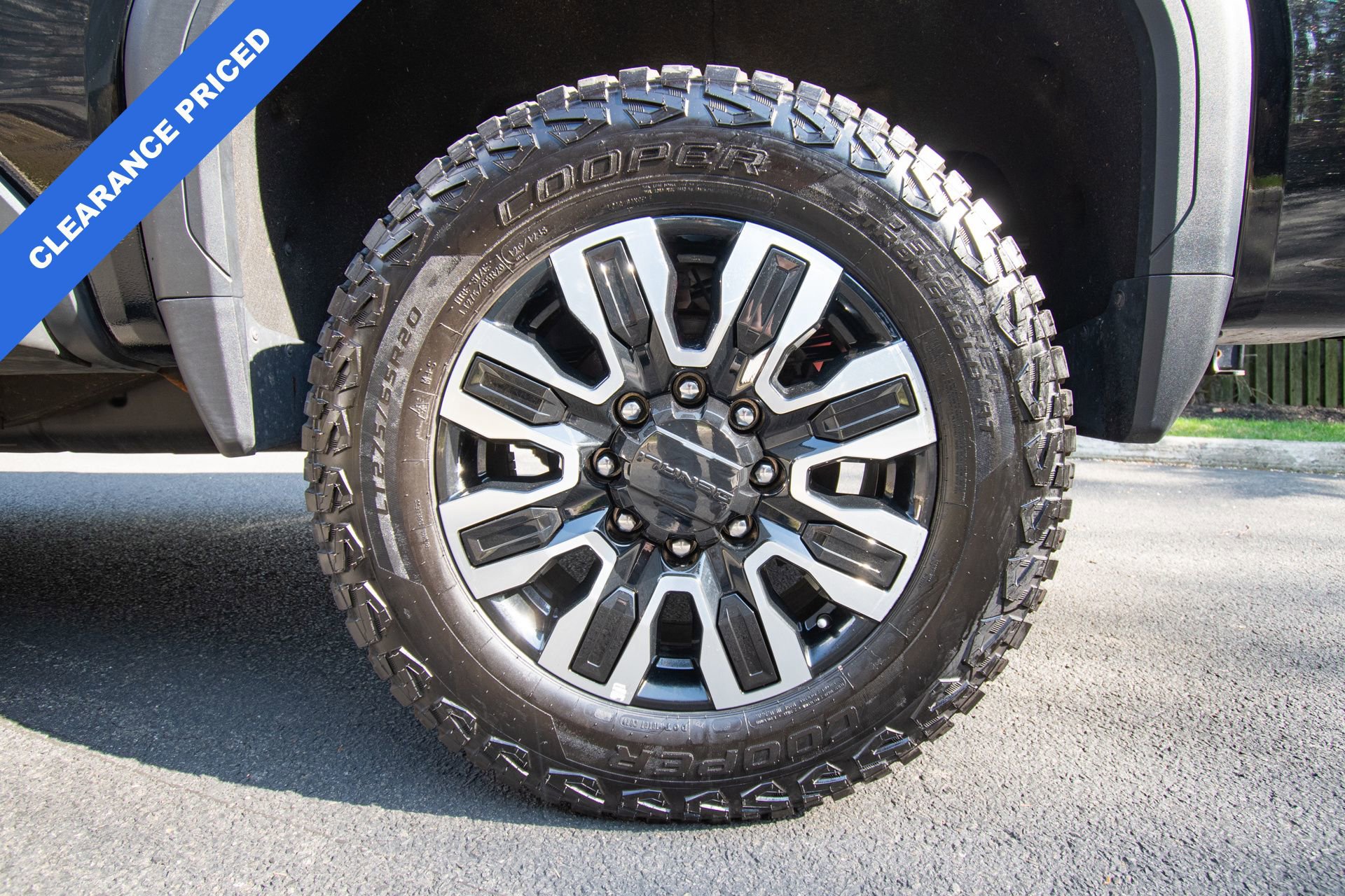 Used 2025 GMC Sierra 2500 Denali Ultimate AWD/4WD image 30