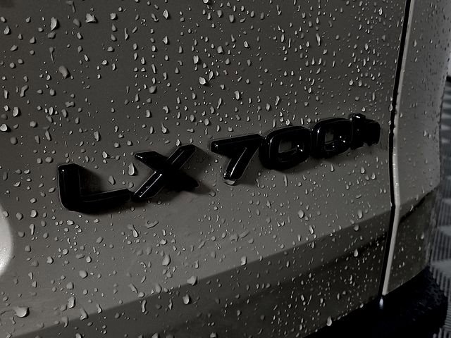 Used 2025 Lexus LX 700h Overtrail AWD/4WD image 37