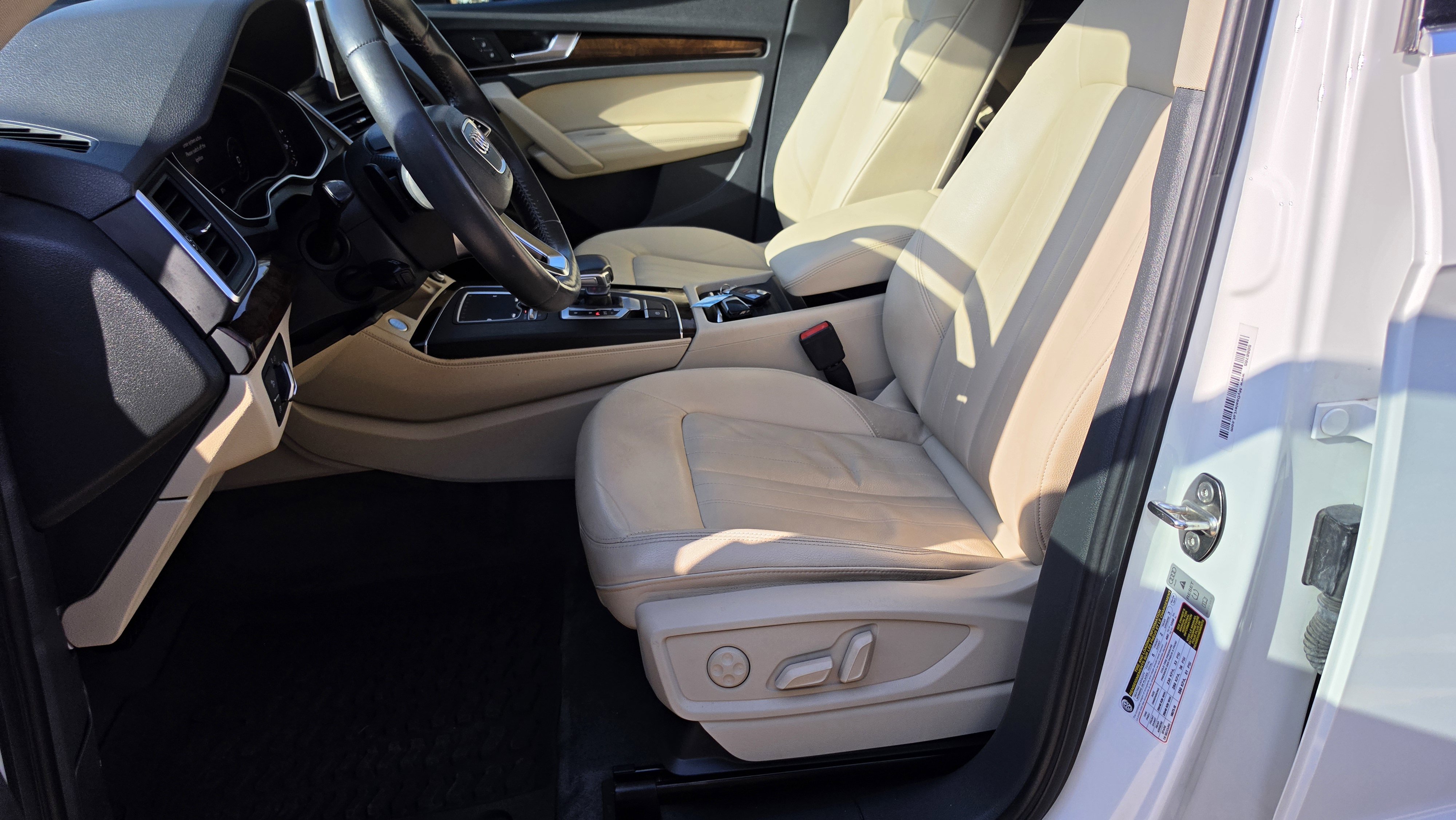 Used 2019 Audi Q5 2.0T Premium Plus w/ Premium Plus Package image 25