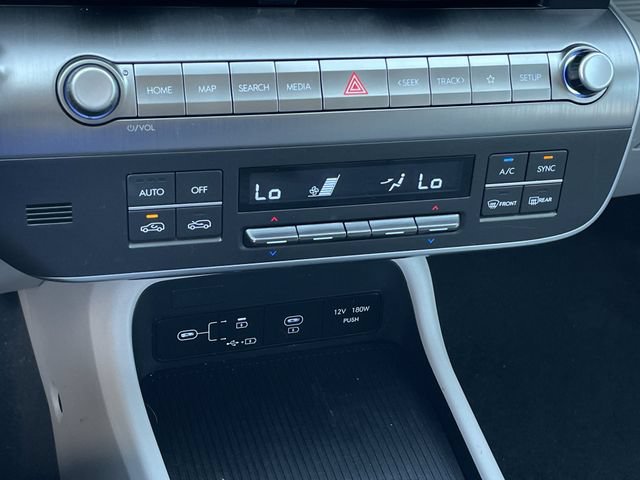 Used 2025 Hyundai Kona SEL AWD/4WD image 19