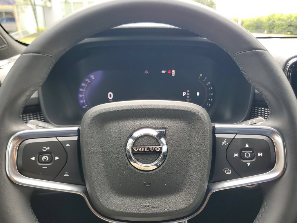 Certified 2023 Volvo XC40 B5 Plus w/ Climate Package AWD/4WD image 20