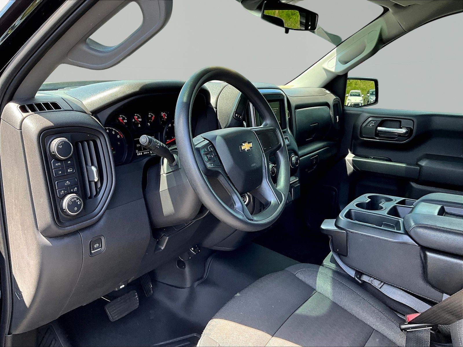 Used 2024 Chevrolet Silverado 1500 Custom AWD/4WD image 18