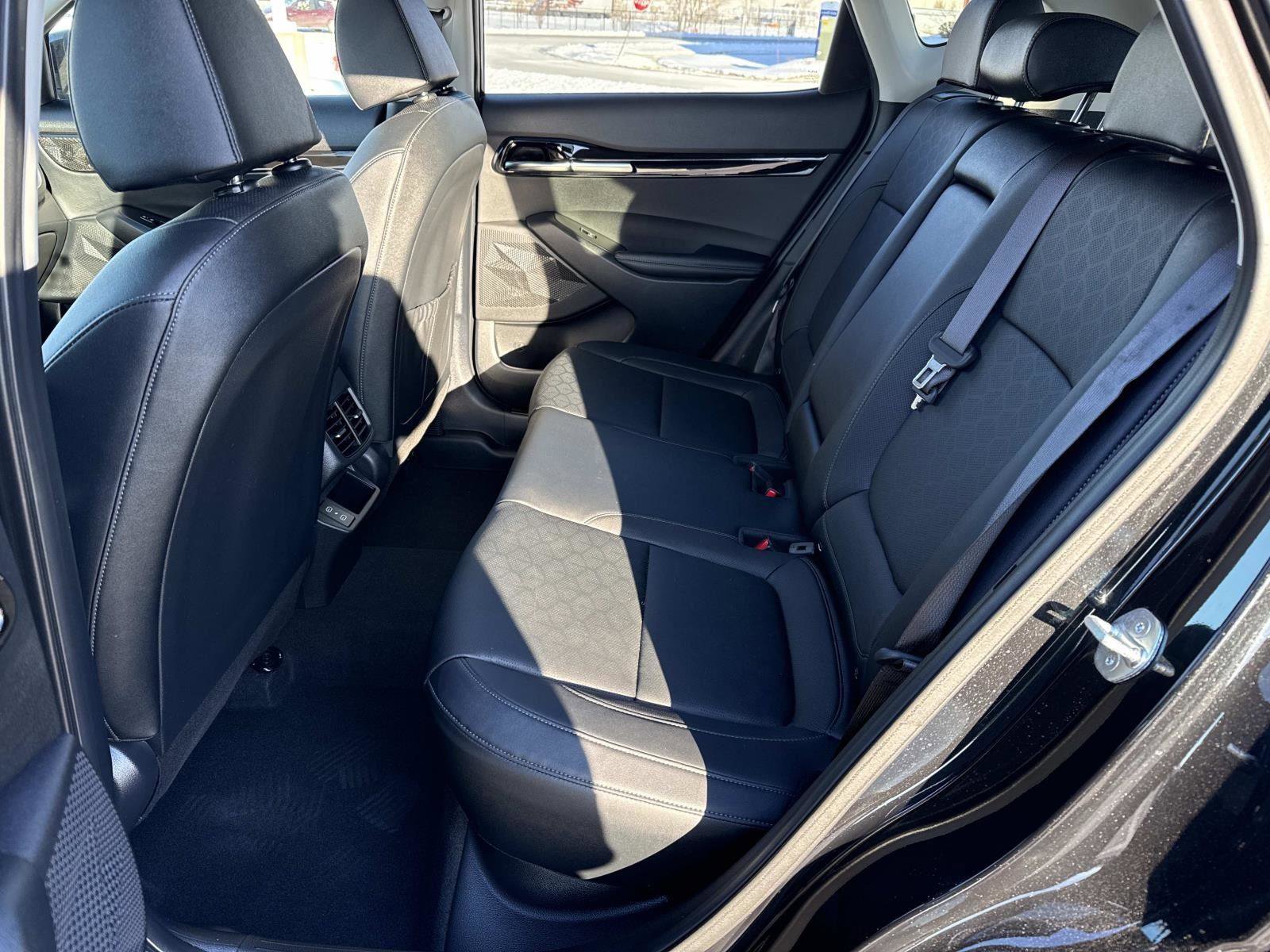 Used 2024 Kia Seltos EX image 22