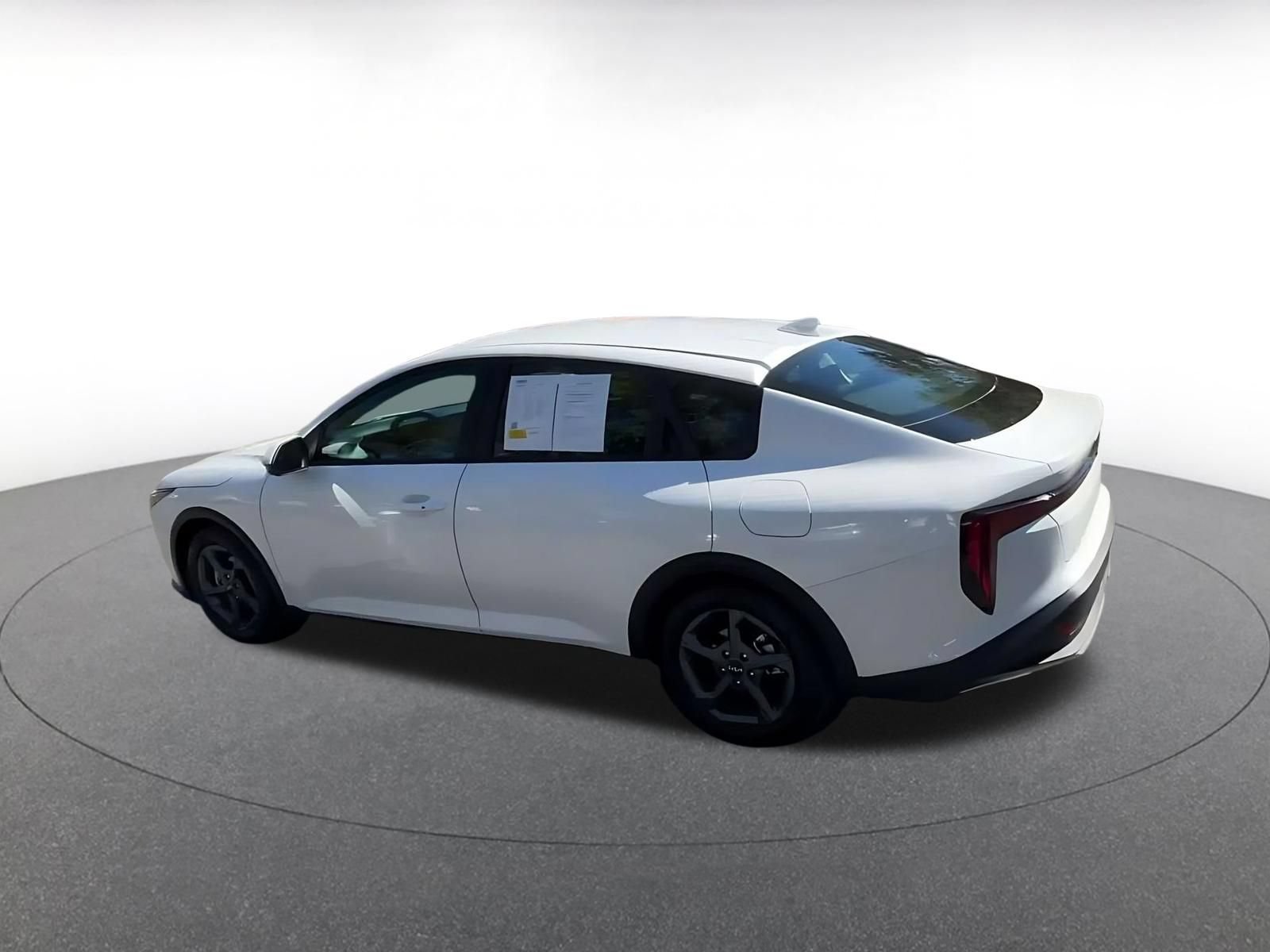 Used 2026 Kia K4 FWD image 9