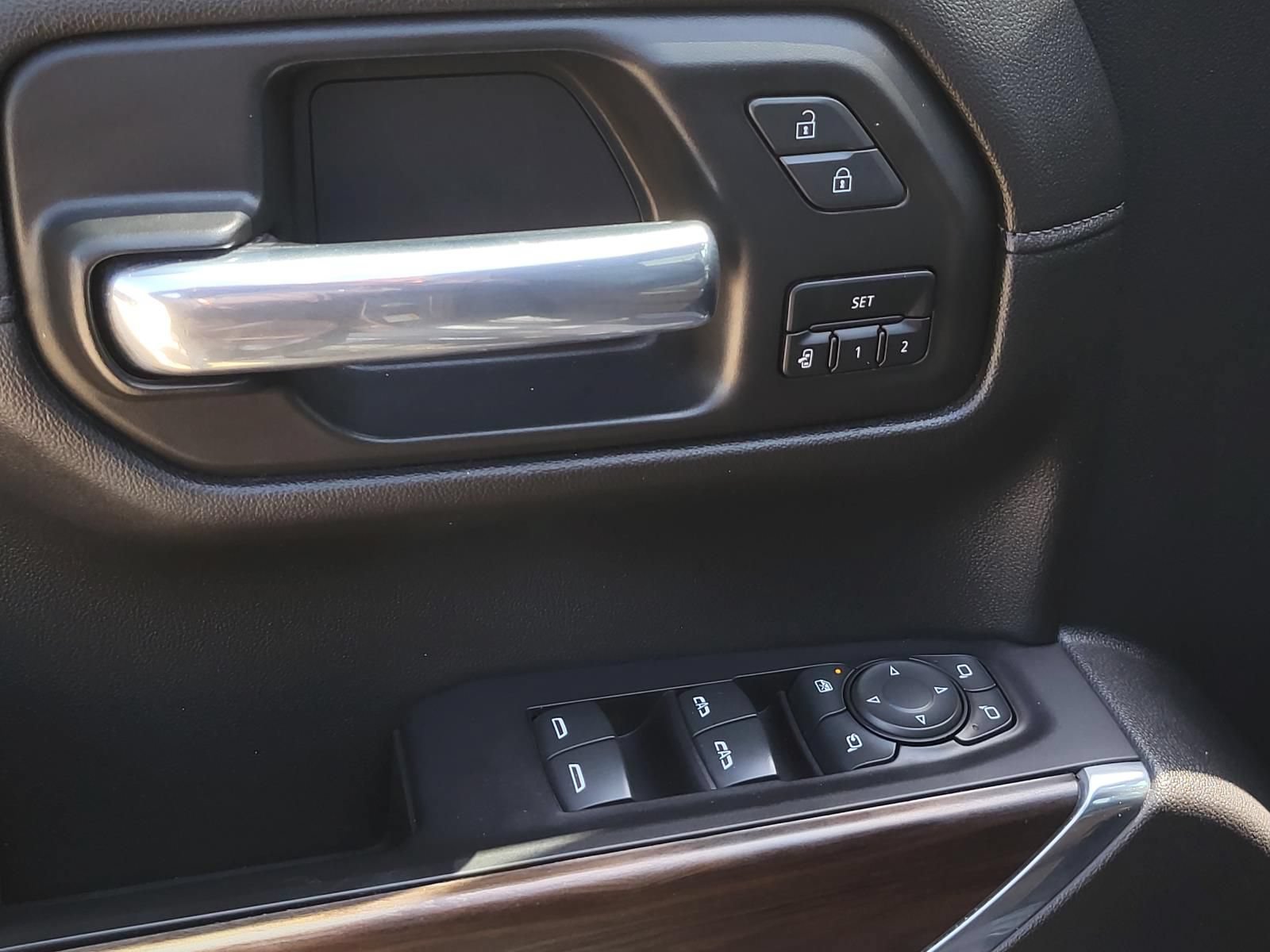 Used 2021 GMC Sierra 1500 SLT RWD image 18