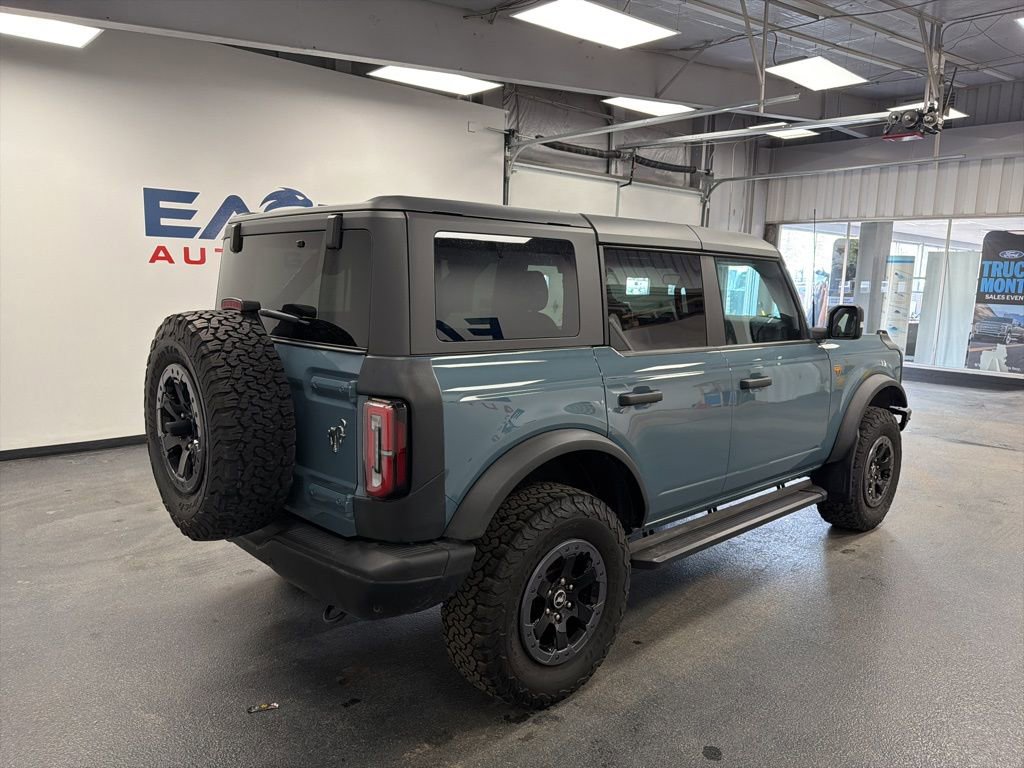 Used 2022 Ford Bronco Badlands image 9