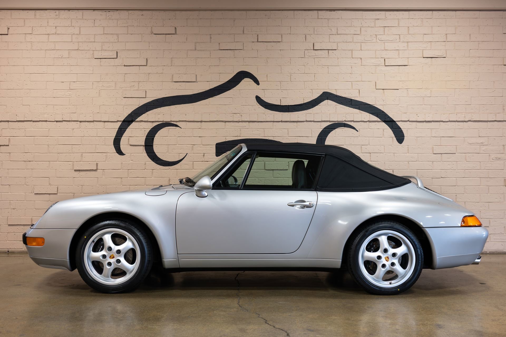 Used 1998 Porsche 911 Carrera RWD image 24