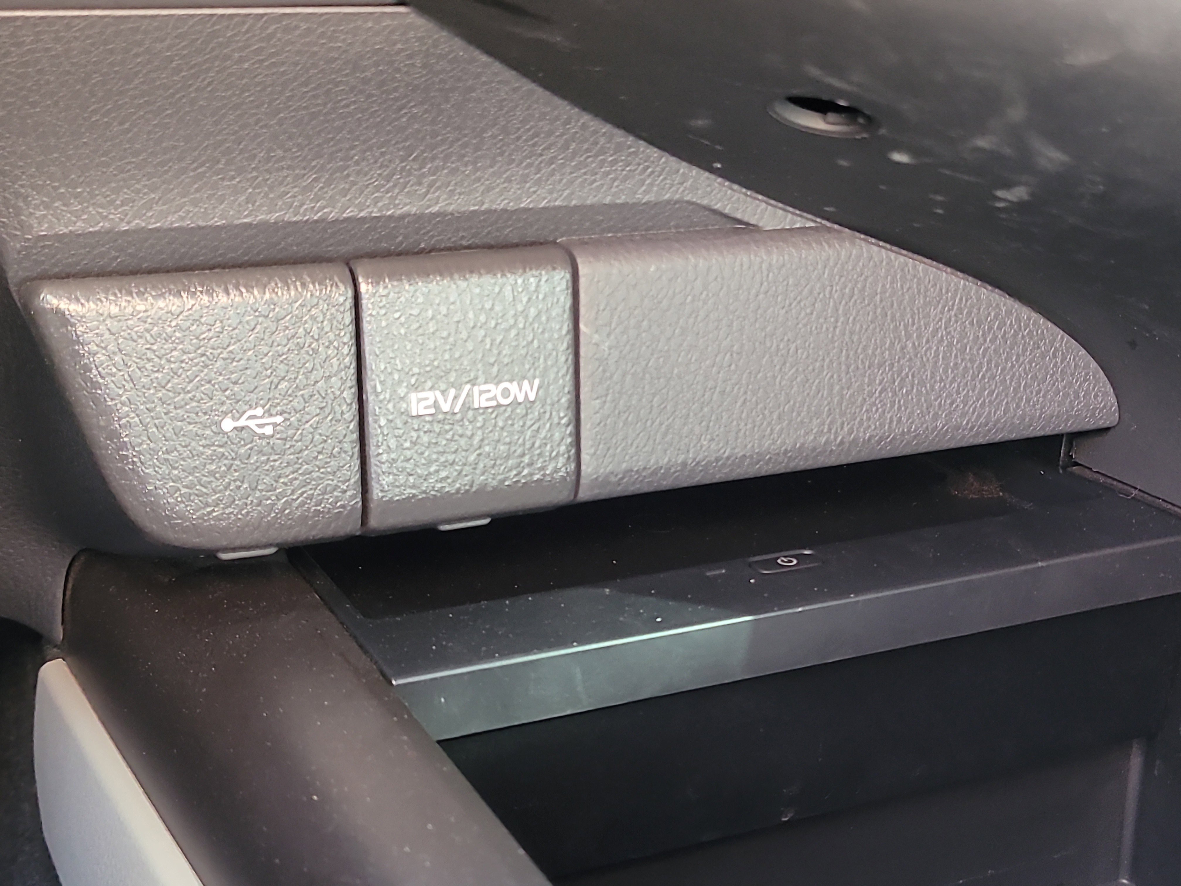 Certified 2024 Toyota Camry LE image 25