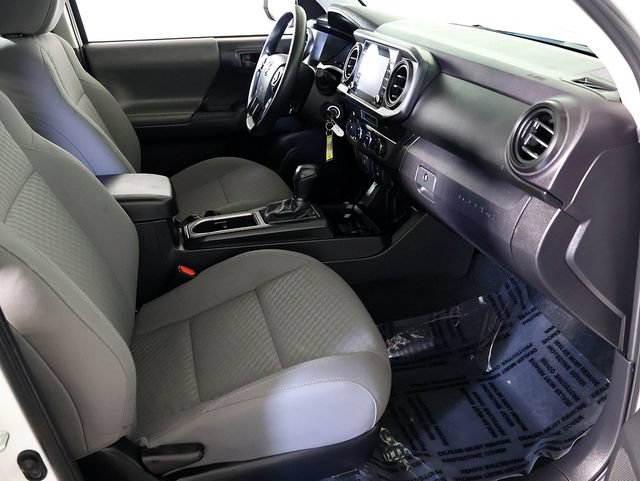 Used 2023 Toyota Tacoma SR AWD/4WD image 31