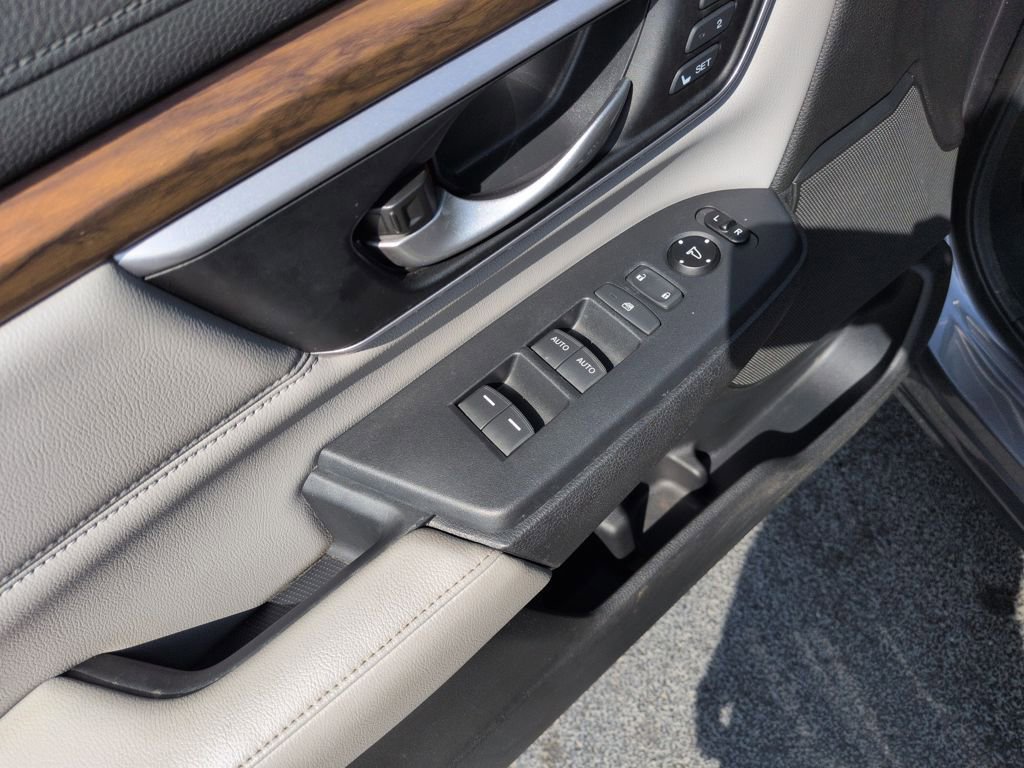 Used 2017 Honda CR-V EX-L image 11