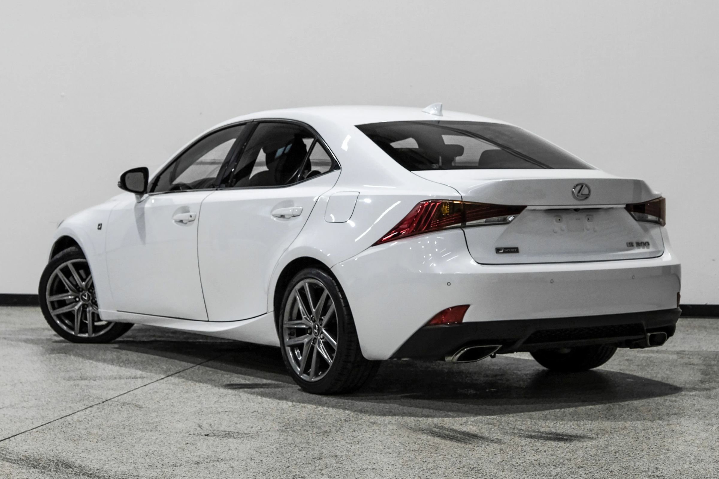 Used 2019 Lexus IS 300 RWD image 10