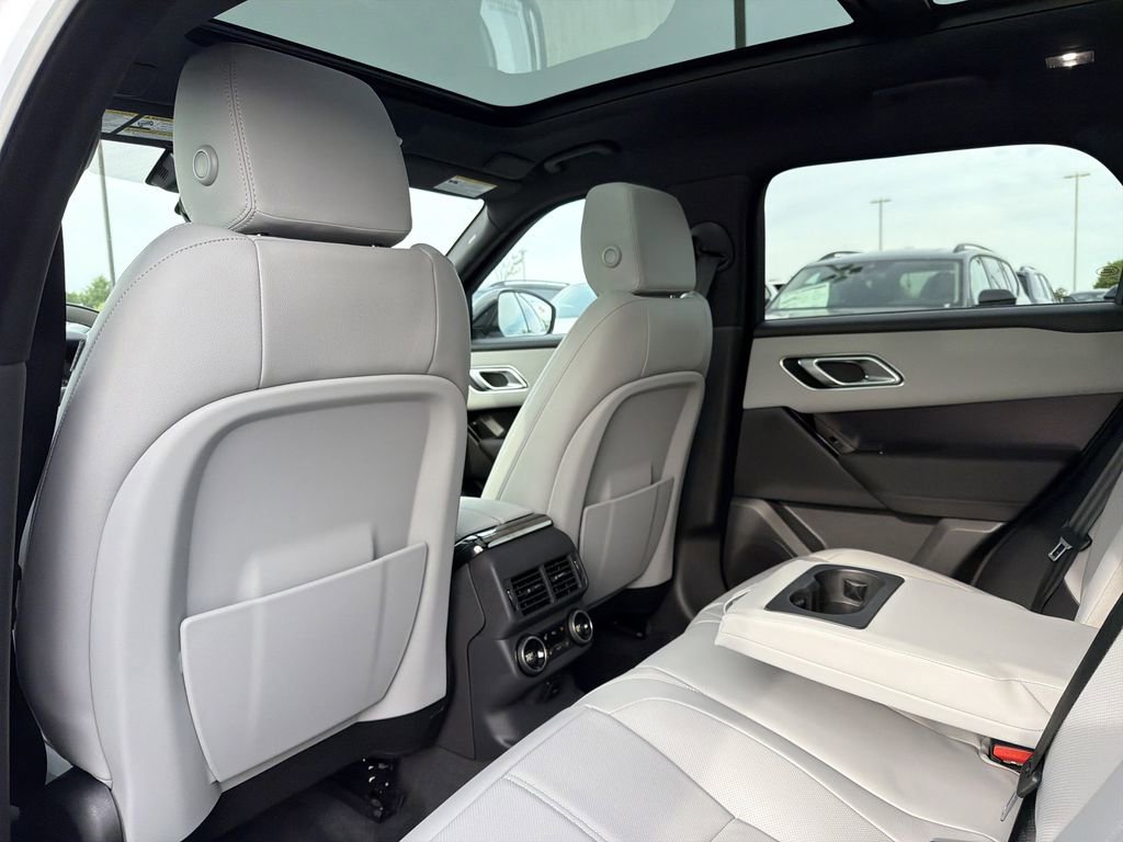 New 2026 Land Rover Range Rover Velar Dynamic SE AWD/4WD image 11