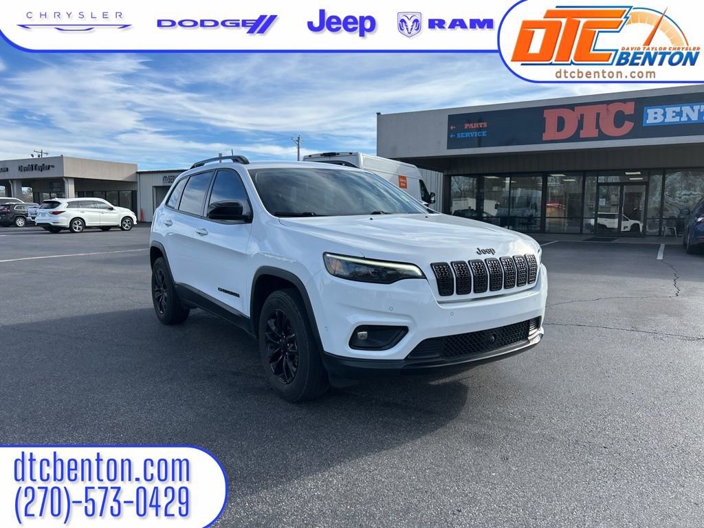 Used 2023 Jeep Cherokee Altitude Lux image 1