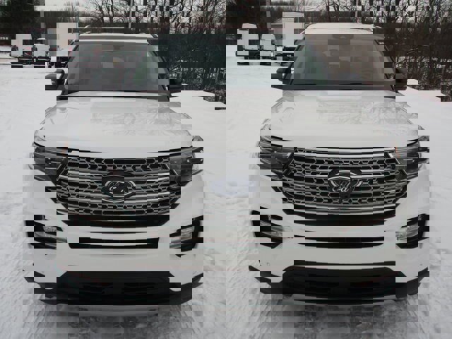 Certified 2022 Ford Explorer Limited w/ Equipment Group 301A image 5