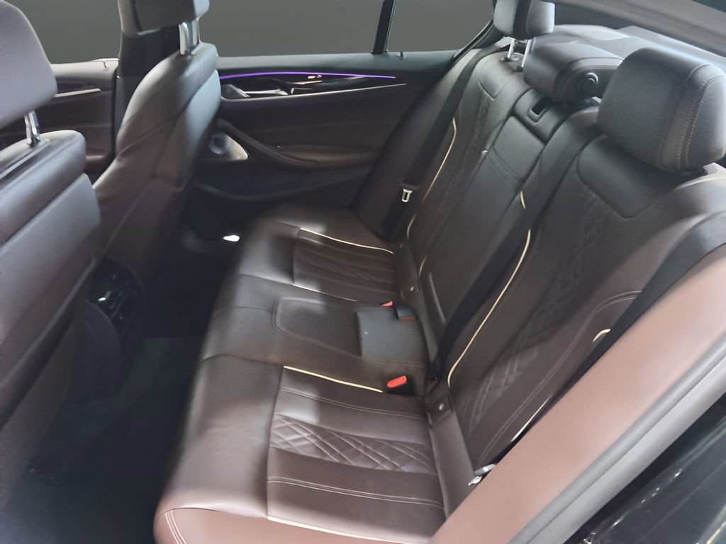 Used 2018 BMW 540i xDrive AWD/4WD image 19