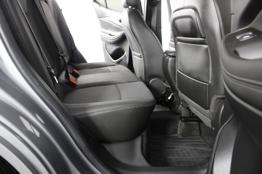 Used 2023 Buick Encore GX Select w/ Sport Touring Package AWD/4WD image 19