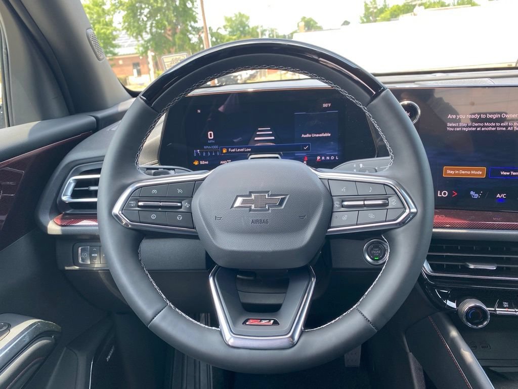 New 2026 Chevrolet Traverse Z71 w/ Enhanced Driving Package AWD/4WD image 11