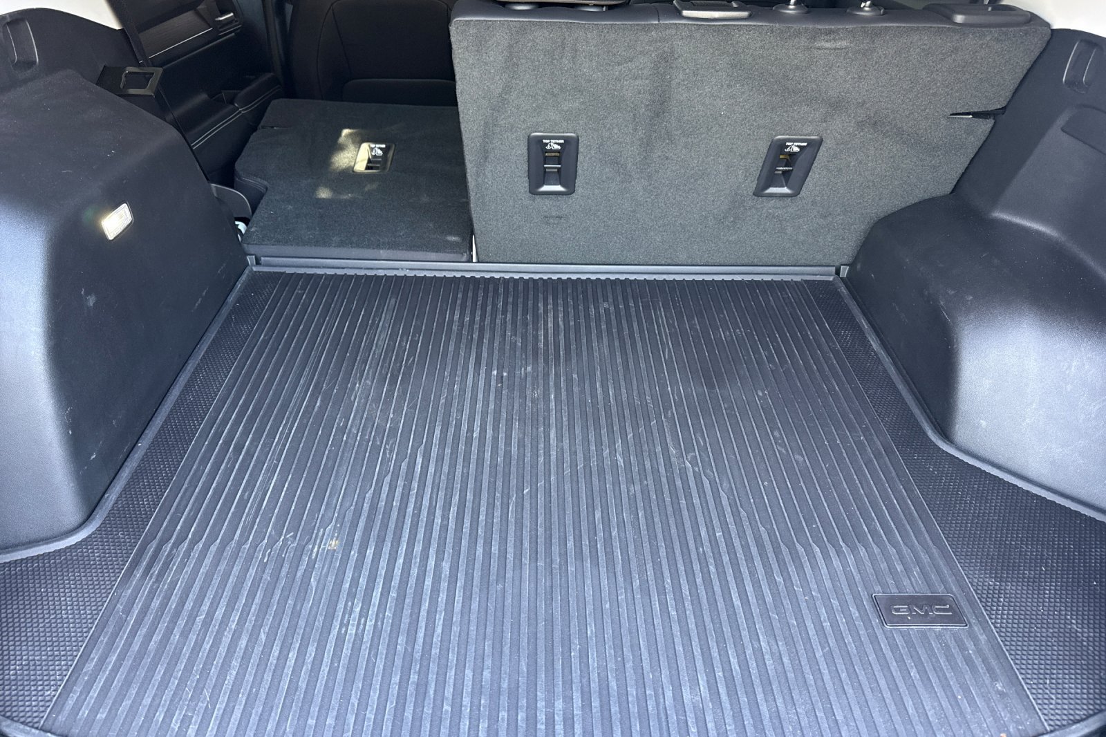 Used 2026 GMC Terrain Denali w/ LPO, Floor Liner Package AWD/4WD image 19