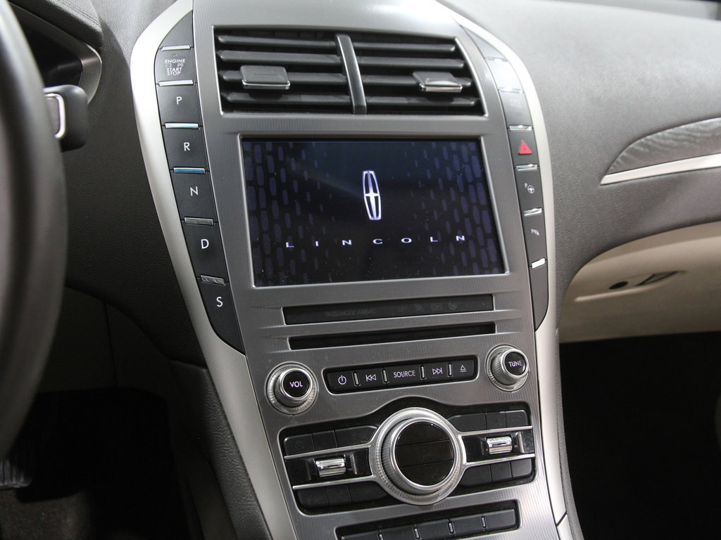 Used 2020 Lincoln MKZ Reserve w/ Elements Package image 9