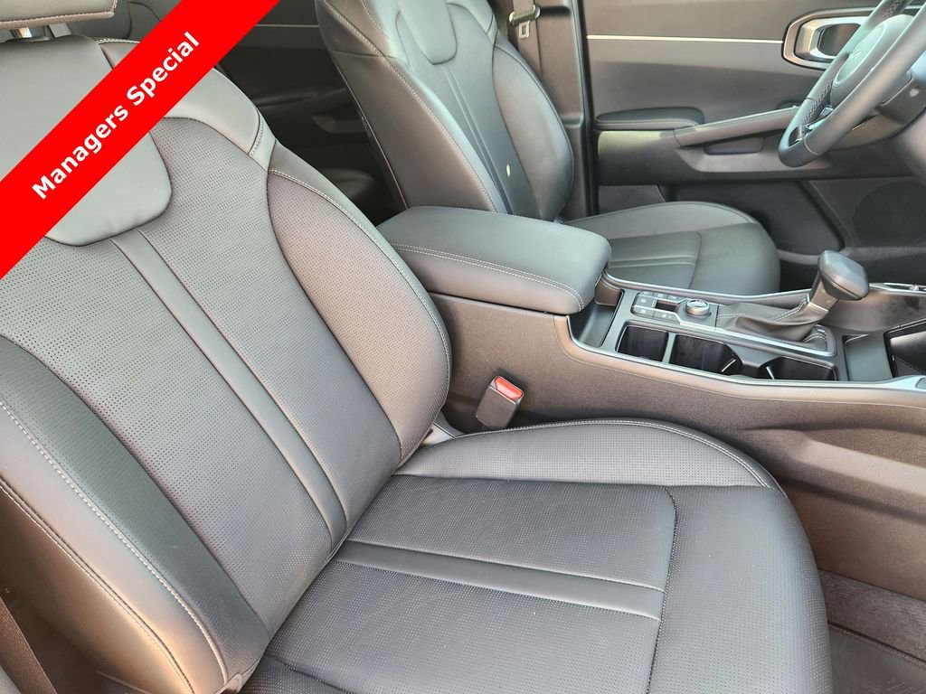 New 2025 Kia Sorento S image 10