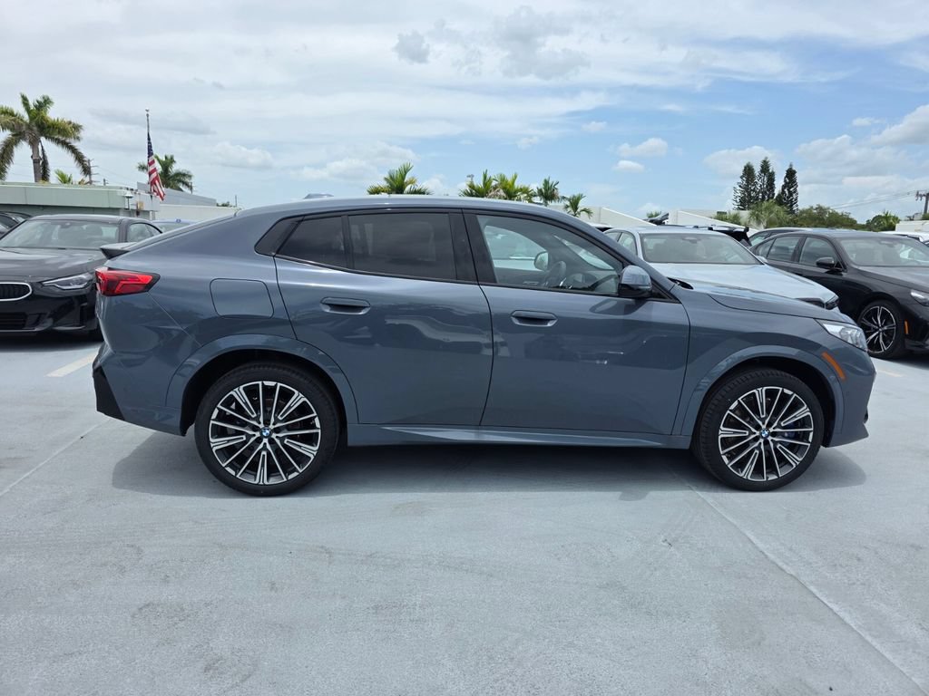 New 2026 BMW X2 xDrive28i w/ M Sport Package AWD/4WD image 3