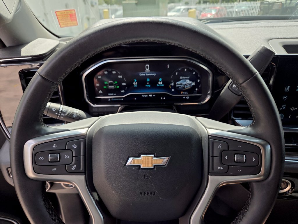 Used 2023 Chevrolet Silverado 1500 LT AWD/4WD image 28