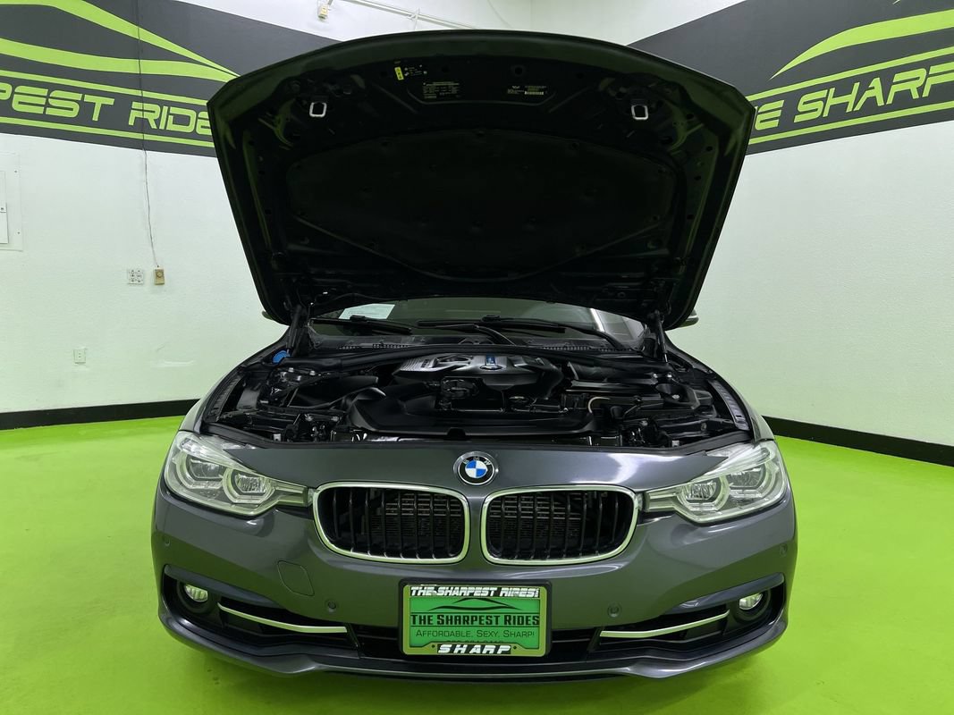 Used 2017 BMW 330e RWD image 4