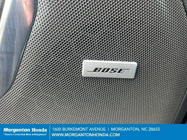 Used 2025 Chevrolet Suburban Z71 w/ Comfort Package image 18