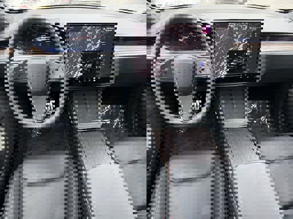 Used 2023 Tesla Model S image 11